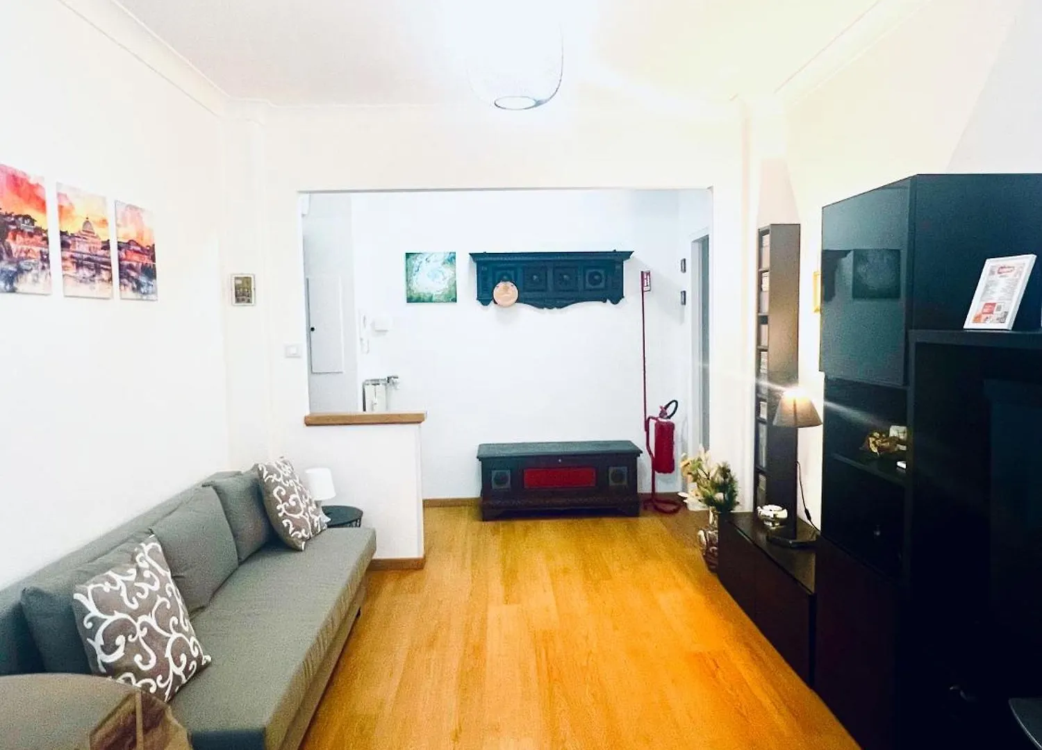 Sunny Apartment Montagnola Rom